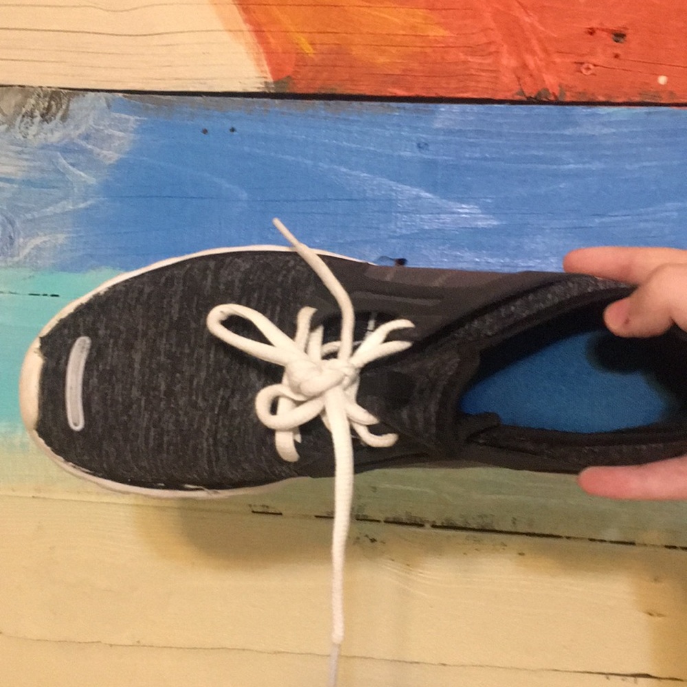 women’s running shoes